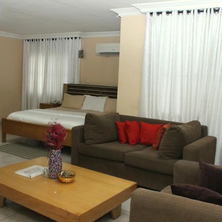فندق Hillside Gardens Ltd لاغوس المظهر الخارجي الصورة