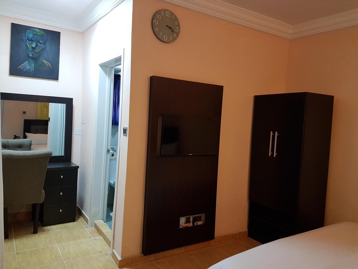 فندق Hillside Gardens Ltd لاغوس المظهر الخارجي الصورة